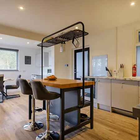 Paddock House